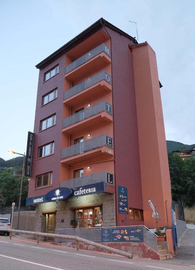 Hotel Arbre De Neu Encamp Bagian luar foto